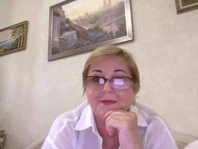 KarinkaSweet webcam