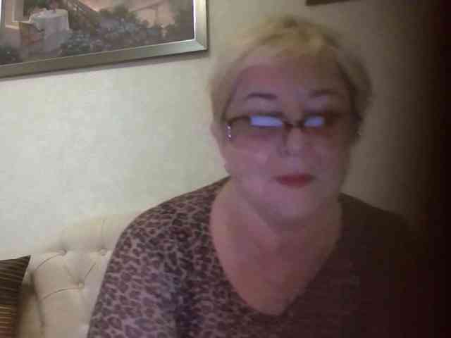 KarinkaSweet webcam