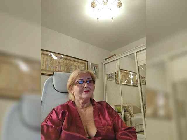 KarinkaSweet webcam