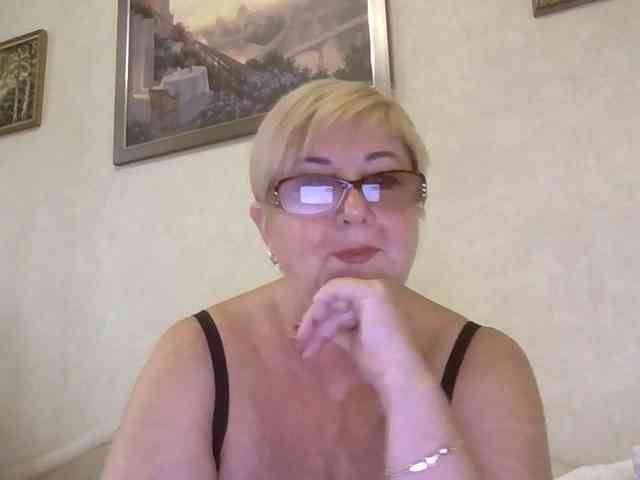 KarinkaSweet webcam