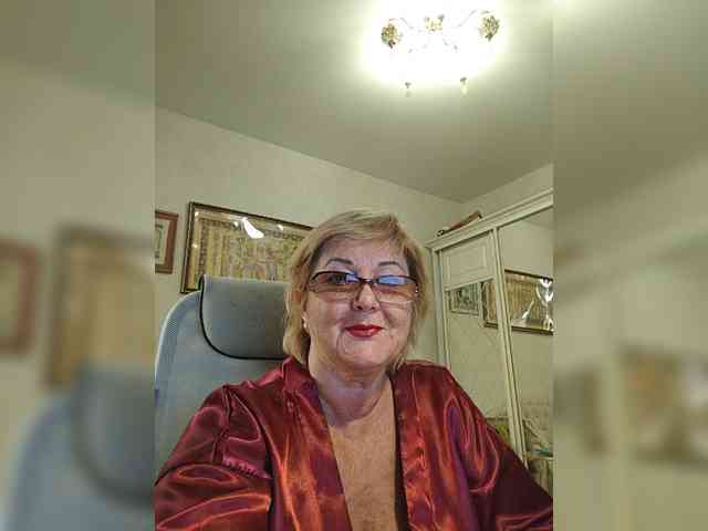 KarinkaSweet webcam