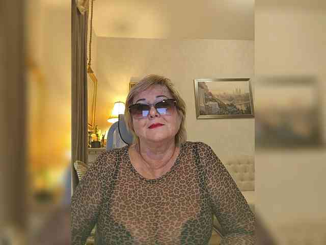 KarinkaSweet webcam