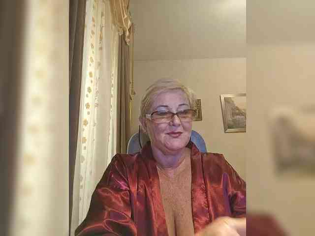 KarinkaSweet webcam