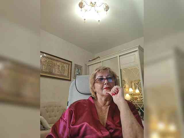 KarinkaSweet webcam