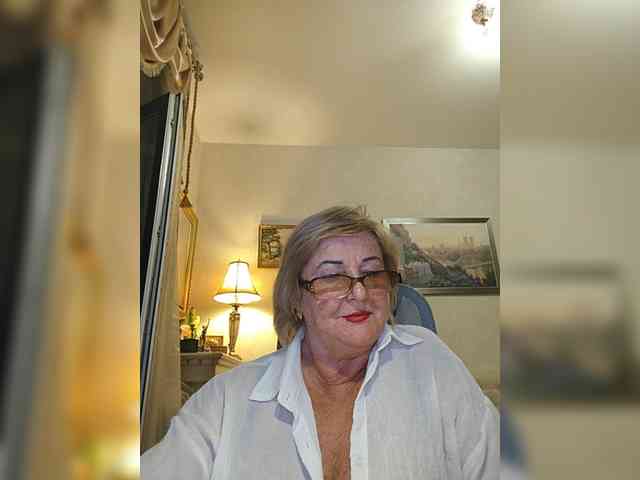 KarinkaSweet webcam