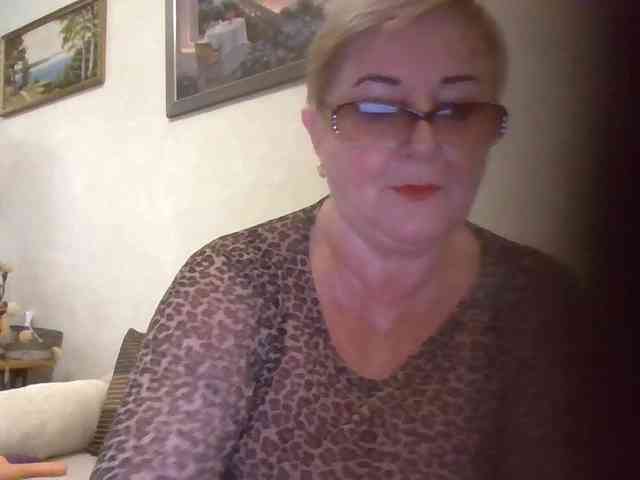KarinkaSweet webcam