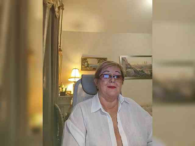 KarinkaSweet webcam
