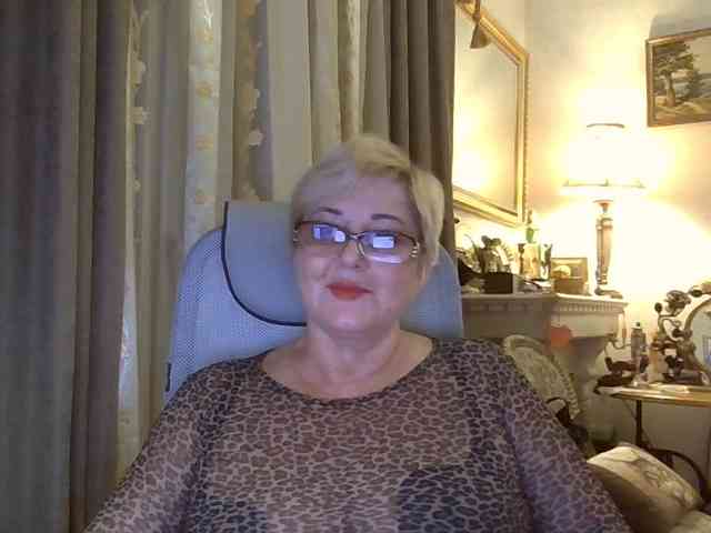 KarinkaSweet webcam