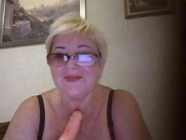 KarinkaSweet webcam
