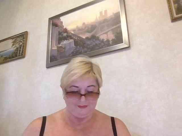KarinkaSweet webcam