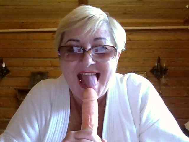 KarinkaSweet webcam