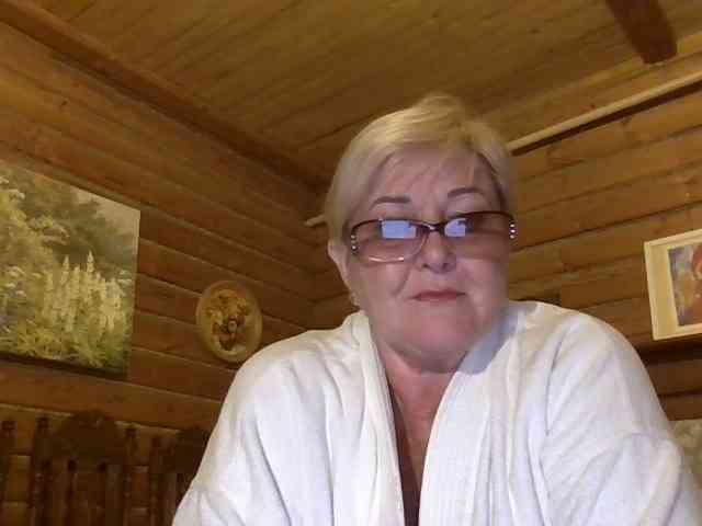 KarinkaSweet webcam