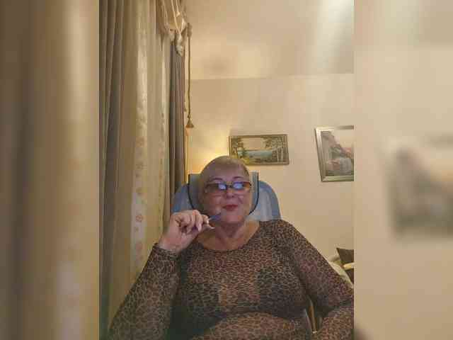 KarinkaSweet webcam