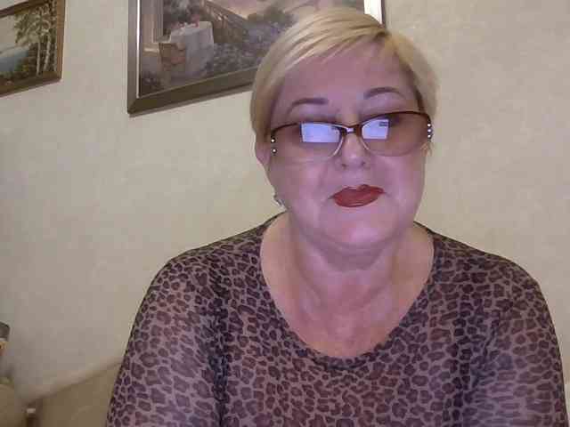 KarinkaSweet webcam