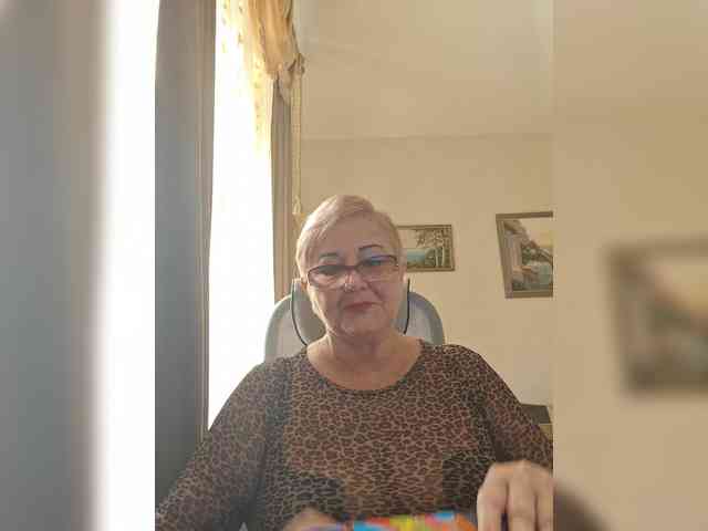 KarinkaSweet webcam