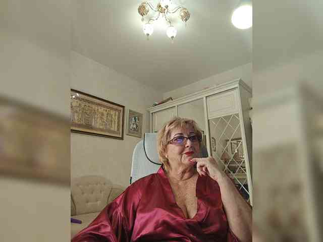 KarinkaSweet webcam