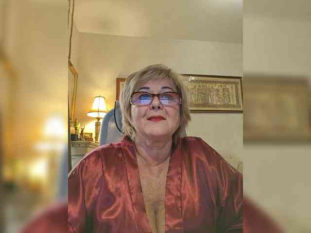 KarinkaSweet webcam