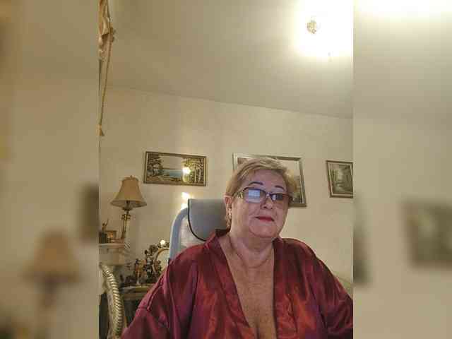 KarinkaSweet webcam