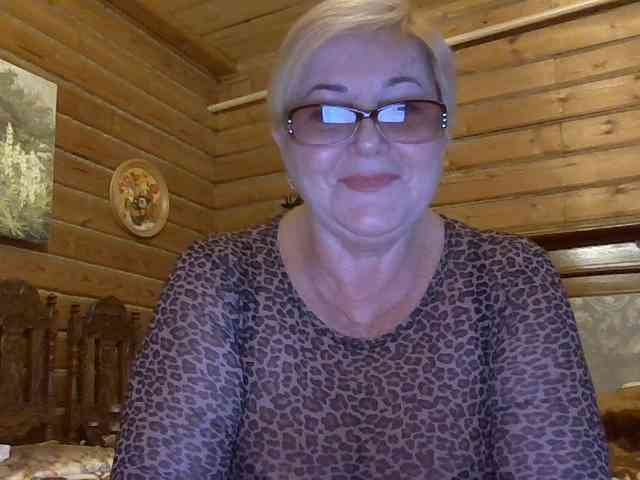 KarinkaSweet webcam