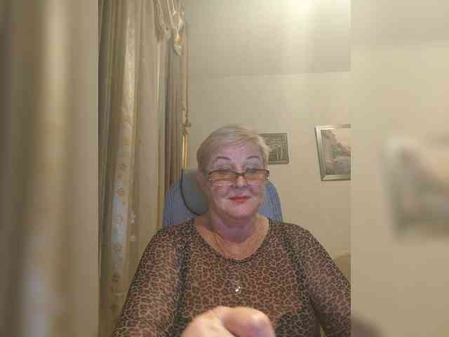 KarinkaSweet webcam