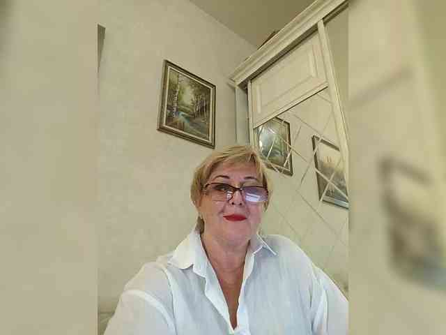 KarinkaSweet webcam