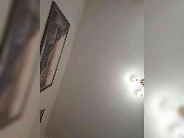 KarinkaSweet webcam