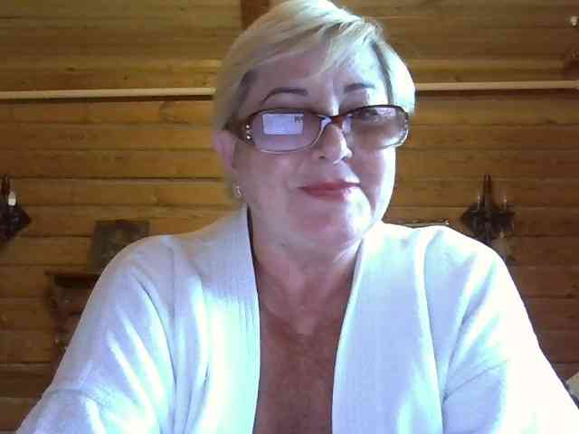 KarinkaSweet webcam