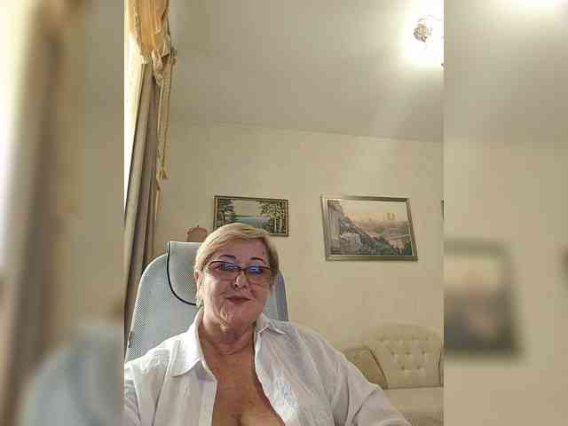 KarinkaSweet webcam
