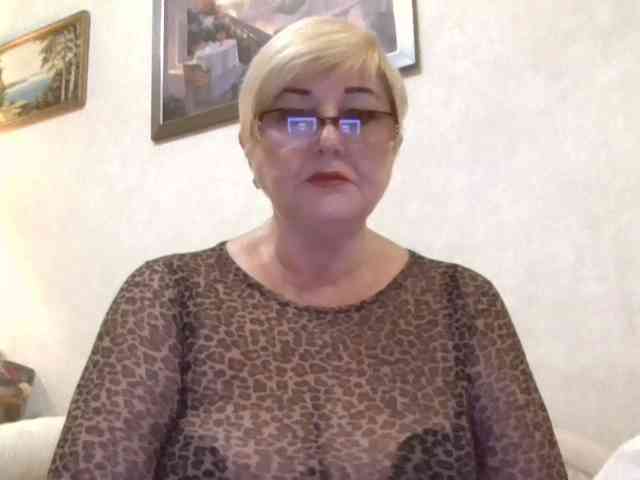 KarinkaSweet webcam