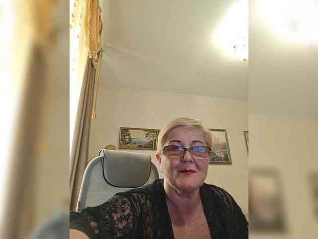 KarinkaSweet webcam