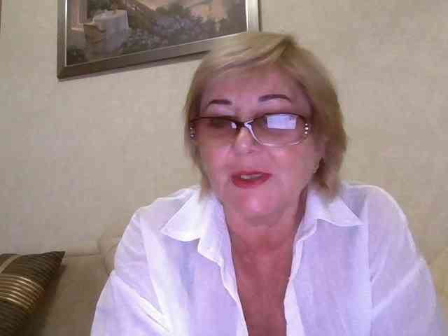 KarinkaSweet webcam