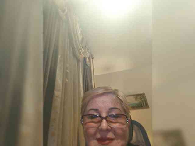 KarinkaSweet webcam