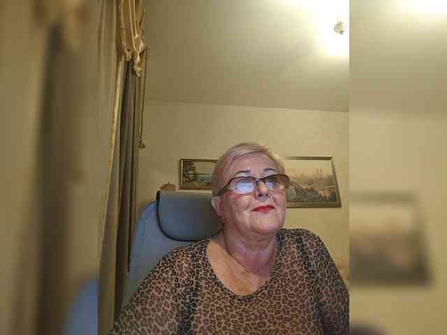 KarinkaSweet webcam