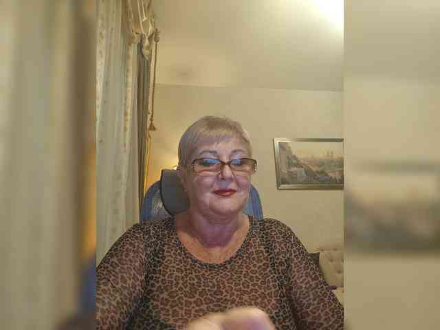 KarinkaSweet webcam