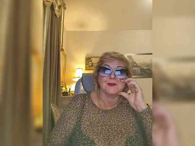 KarinkaSweet webcam