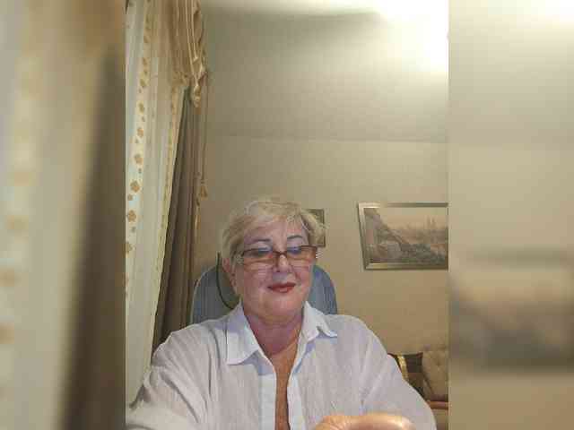 KarinkaSweet webcam