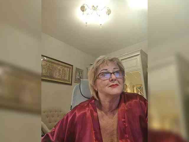 KarinkaSweet webcam