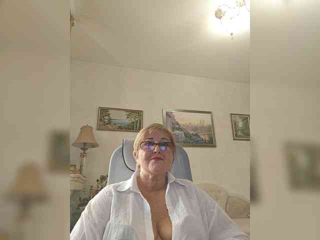 KarinkaSweet webcam