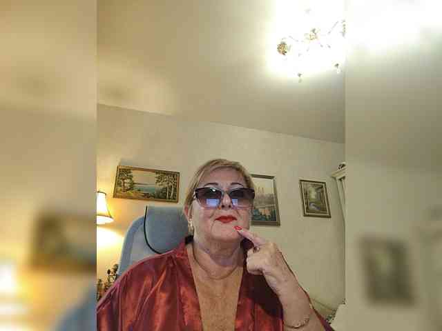KarinkaSweet webcam