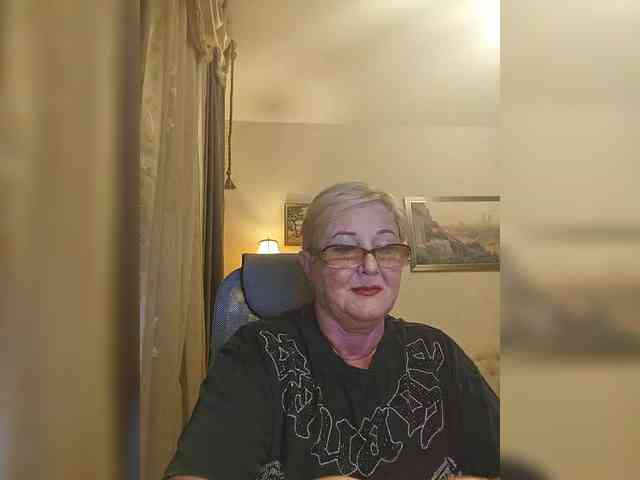 KarinkaSweet webcam