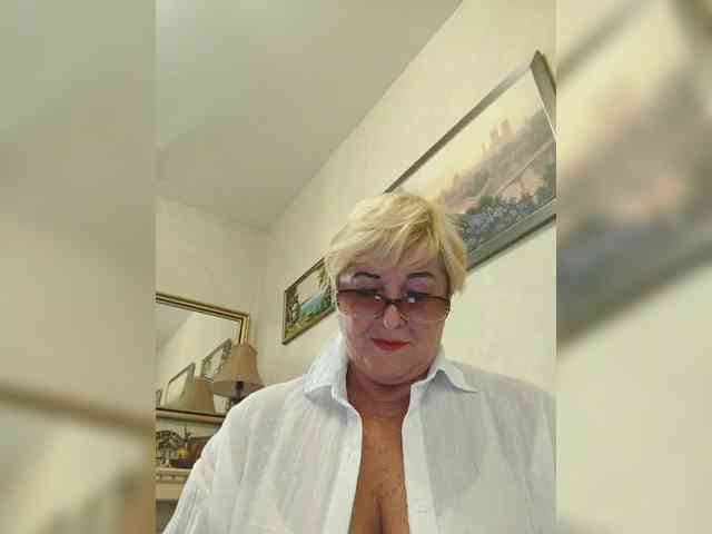 KarinkaSweet webcam