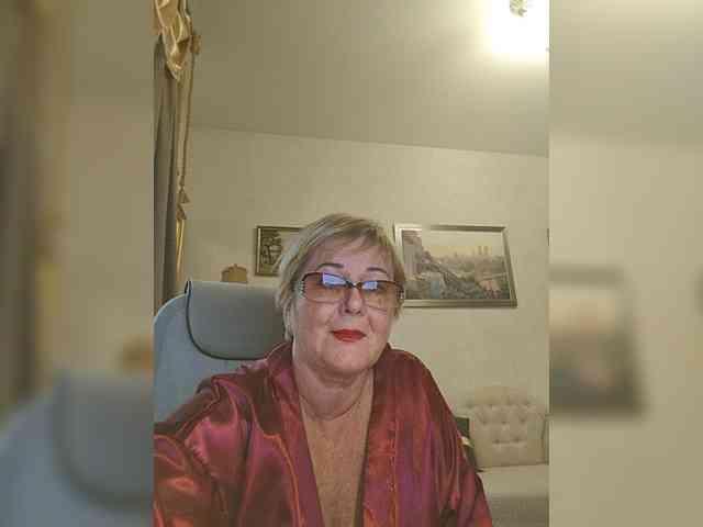 KarinkaSweet webcam