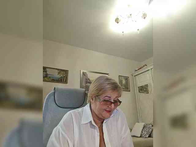 KarinkaSweet webcam