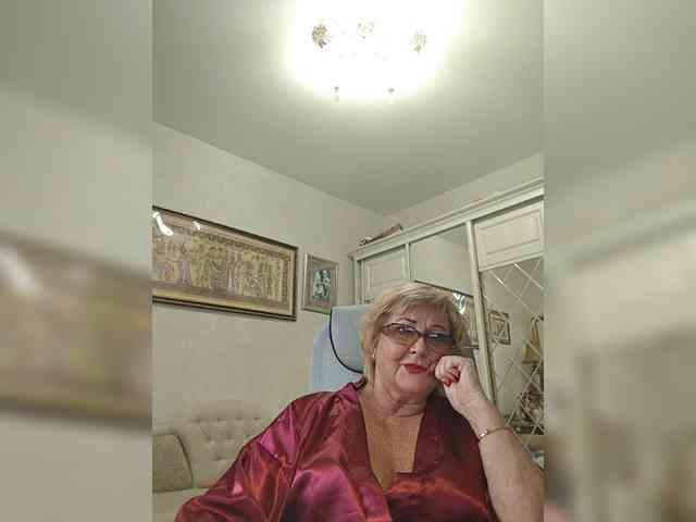 KarinkaSweet webcam