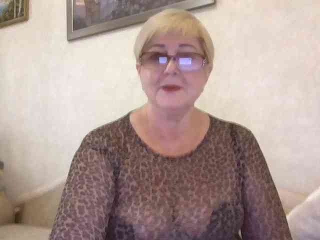 KarinkaSweet webcam