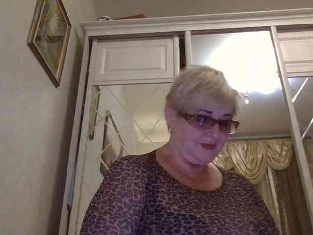 KarinkaSweet webcam