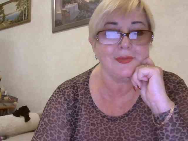 KarinkaSweet webcam