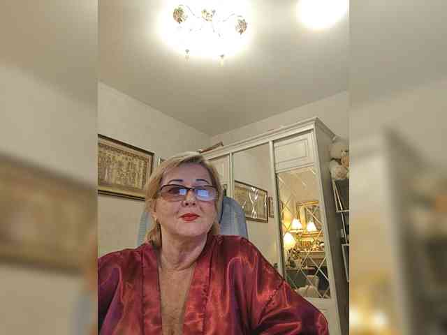 KarinkaSweet webcam