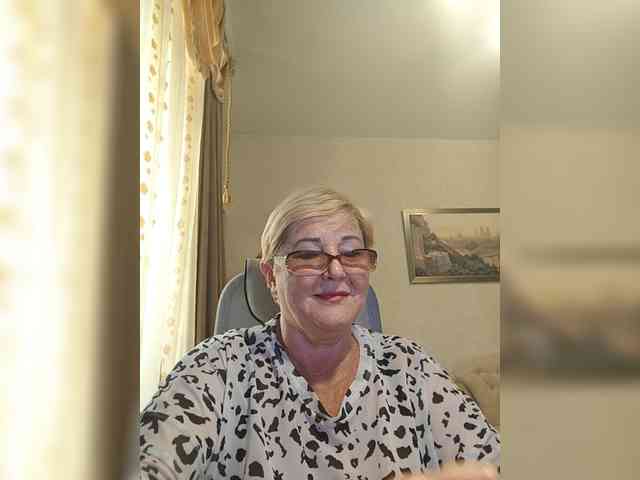 KarinkaSweet webcam