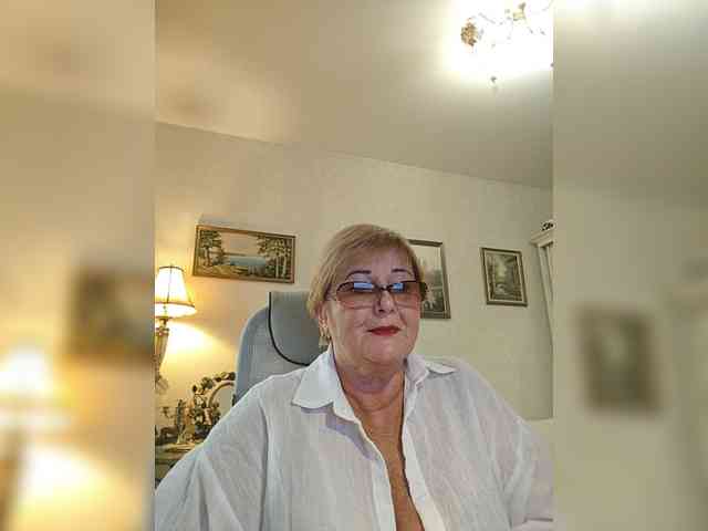 KarinkaSweet webcam